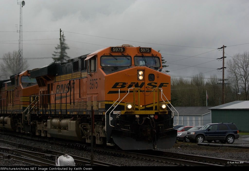 BNSF 5975